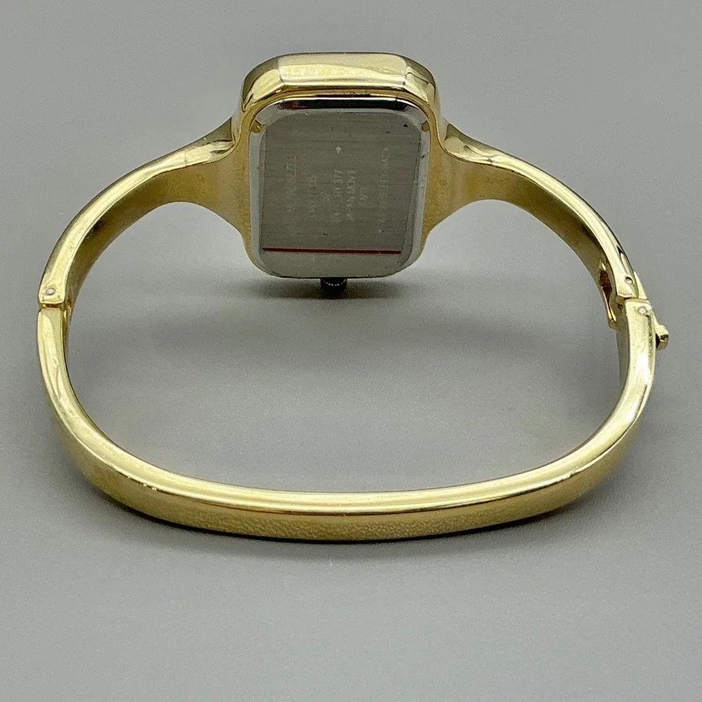 FMD bangle watch